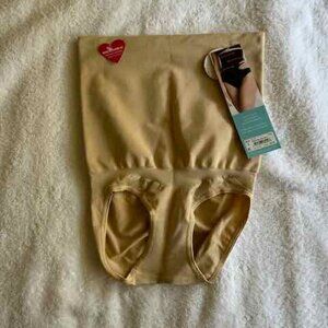 Spanx High Waist Shapewear Panty Large NWT 10128R